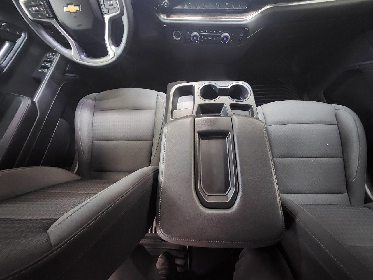 Used 2024 Chevrolet Silverado 1500 LT image 20