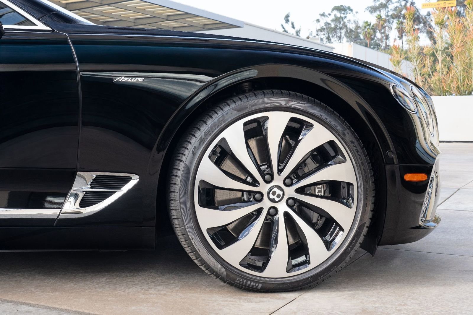 Used 2024 Bentley Continental GT Azure image 3