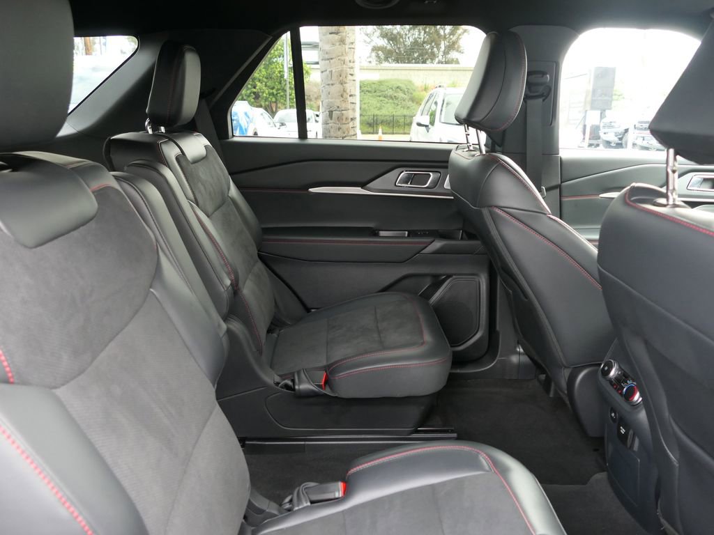 Used 2025 Ford Explorer ST w/ Sun And Sound Package RWD image 25