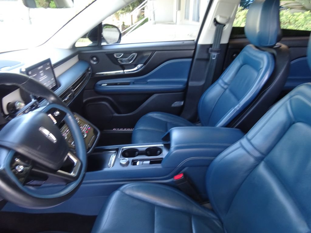 Used 2020 Lincoln Corsair Reserve w/ Beyond Blue Interior Package FWD image 12