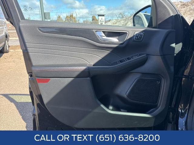 Certified 2023 Ford Escape ST-Line Select w/ Tech Pack #2 image 31