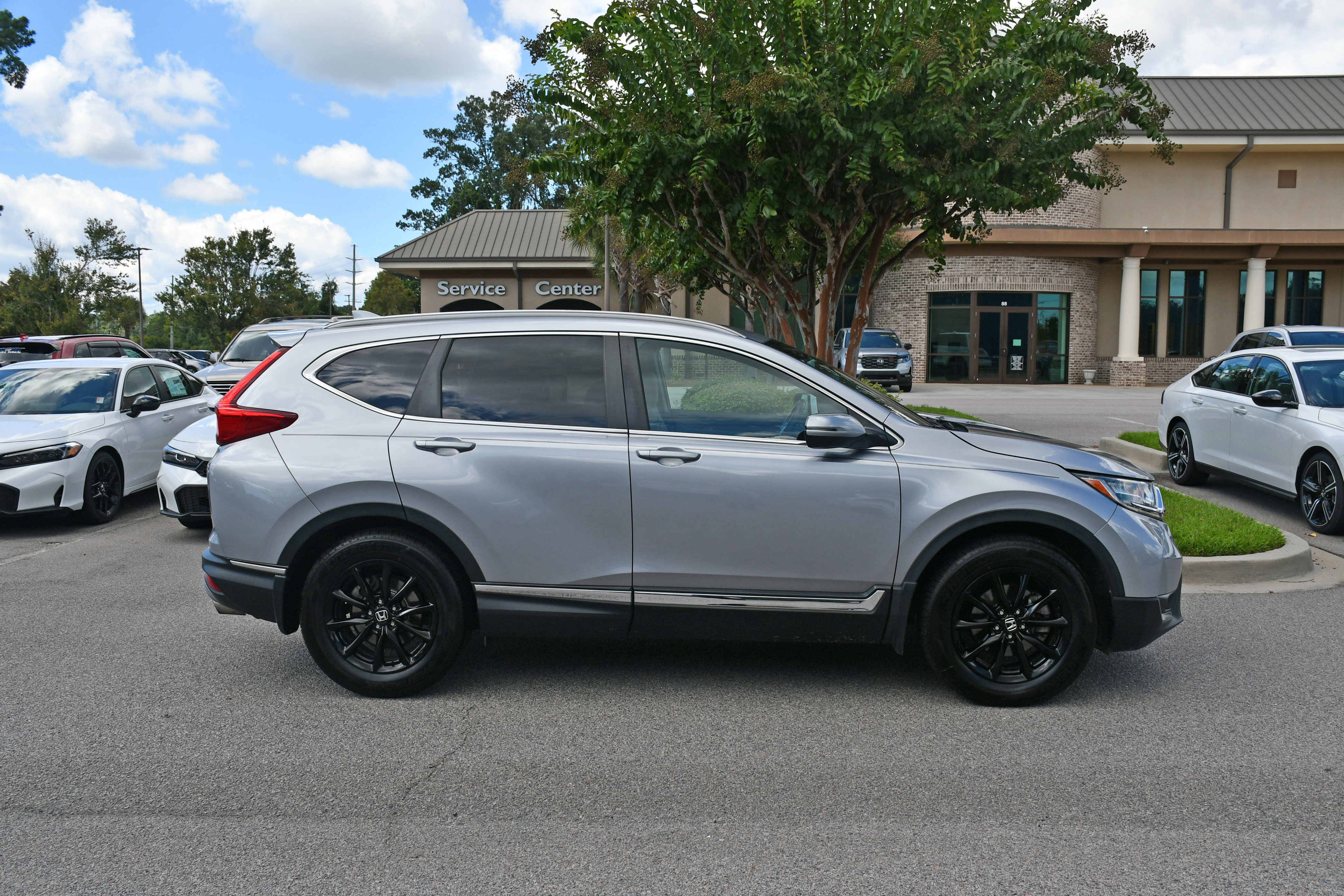 Used 2017 Honda CR-V Touring image 5