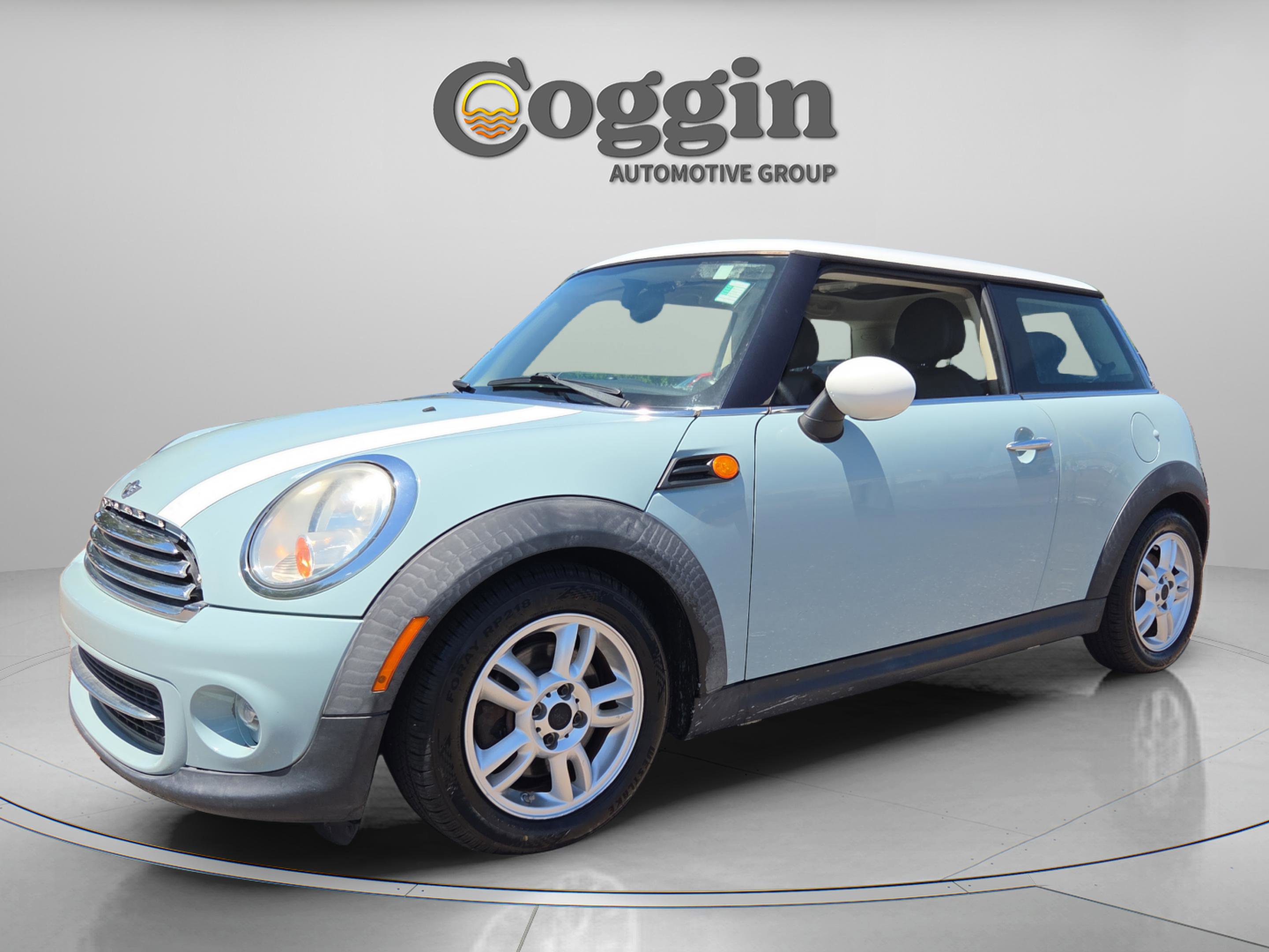 Used 2012 MINI Cooper Hardtop FWD image 1
