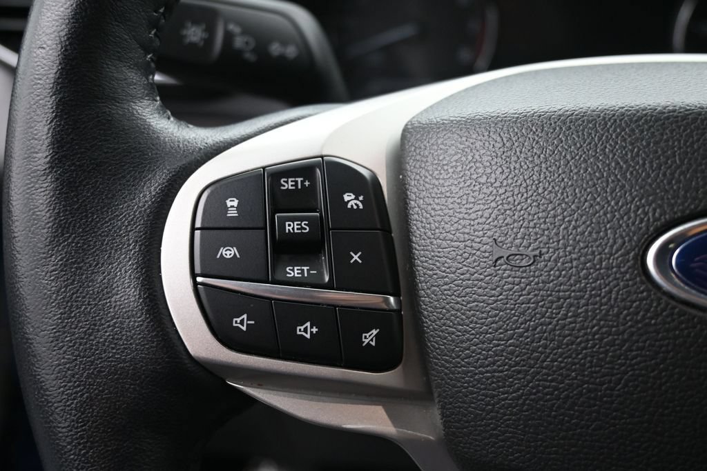 Used 2023 Ford Explorer Limited AWD/4WD image 26