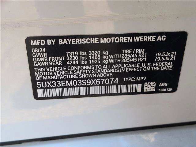 Used 2025 BMW X7 M60i image 28