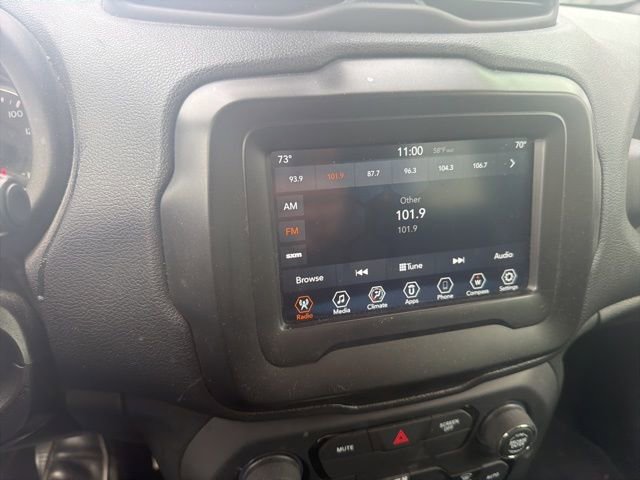 Used 2018 Jeep Renegade Latitude image 24