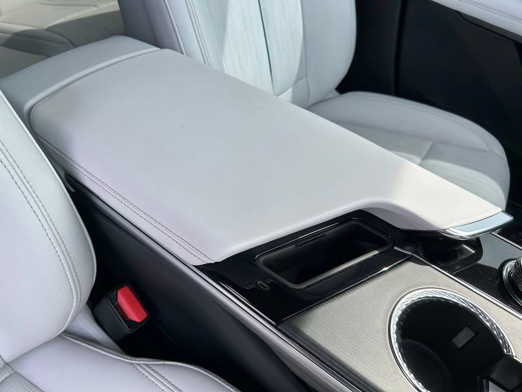 Used 2024 Cadillac Lyriq Sport RWD image 61