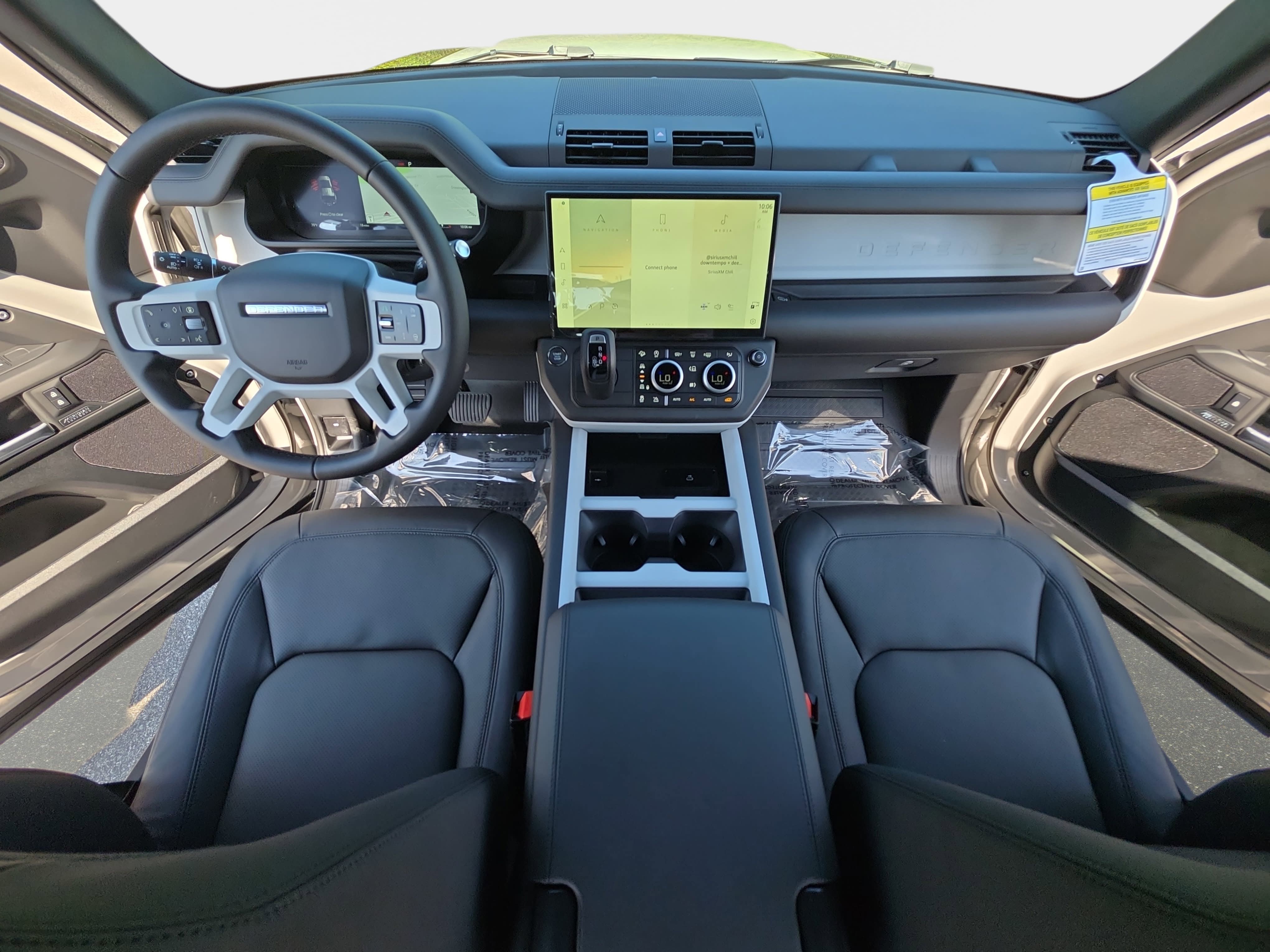 New 2026 Land Rover Defender 110 X-Dynamic SE AWD/4WD image 9
