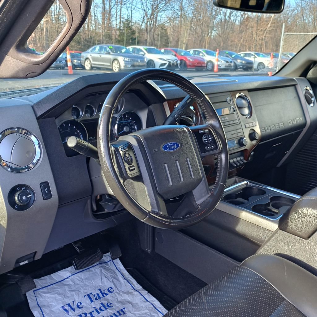 Used 2011 Ford F350 Lariat w/ Lariat Interior Pkg image 9