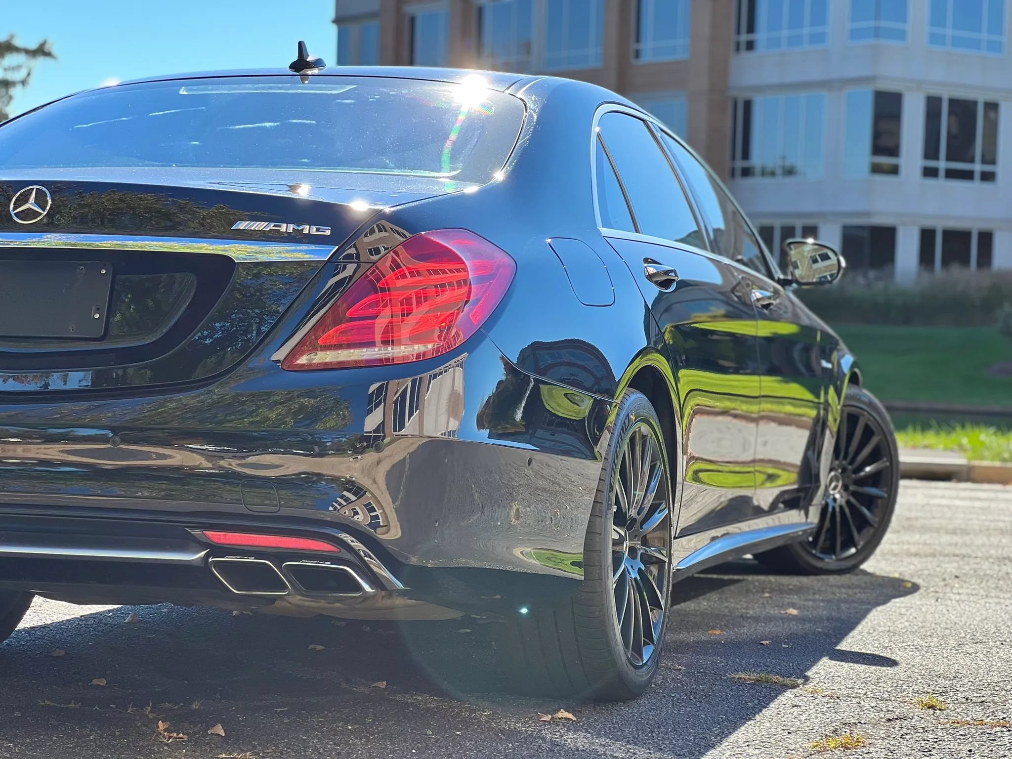 Used 2015 Mercedes-Benz S 63 AMG 4MATIC Sedan image 10