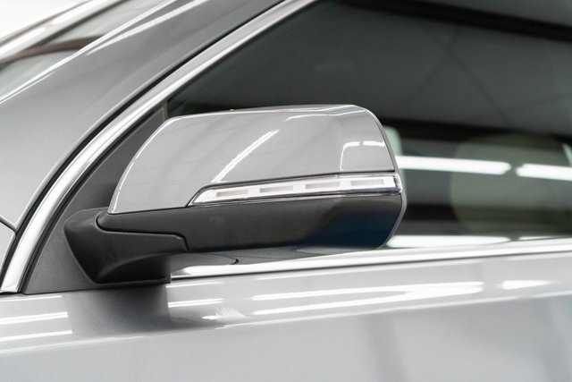 Used 2023 Chevrolet Traverse LS w/ Safety Package image 13