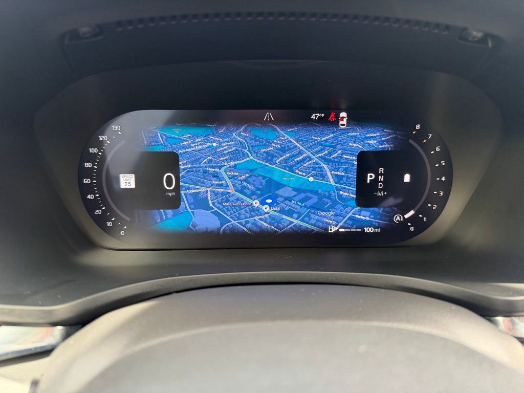 Used 2025 Volvo V60 B5 Cross Country Plus image 26