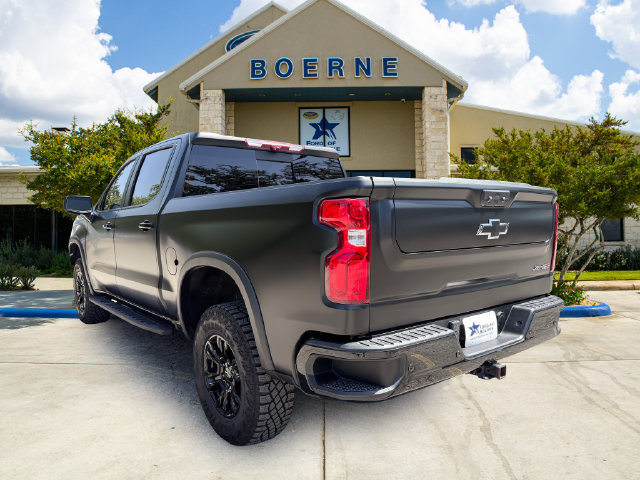 Used 2024 Chevrolet Silverado 1500 ZR2 w/ Technology Package AWD/4WD image 3