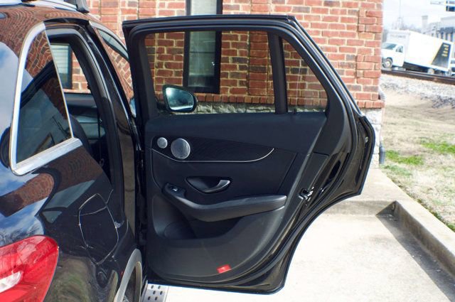 Used 2017 Mercedes-Benz GLC 300 4MATIC image 41