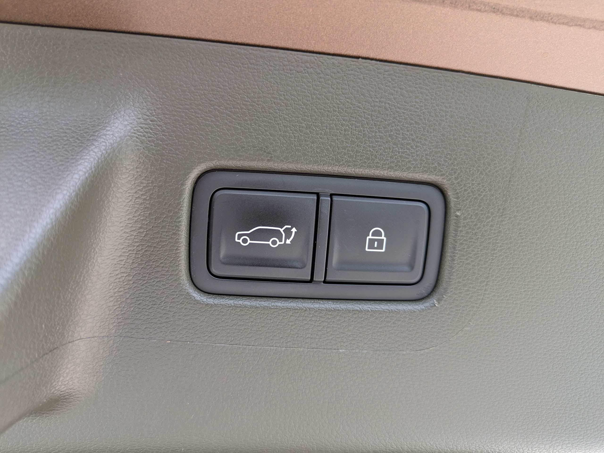 Certified 2025 Hyundai Santa Fe Calligraphy FWD image 12