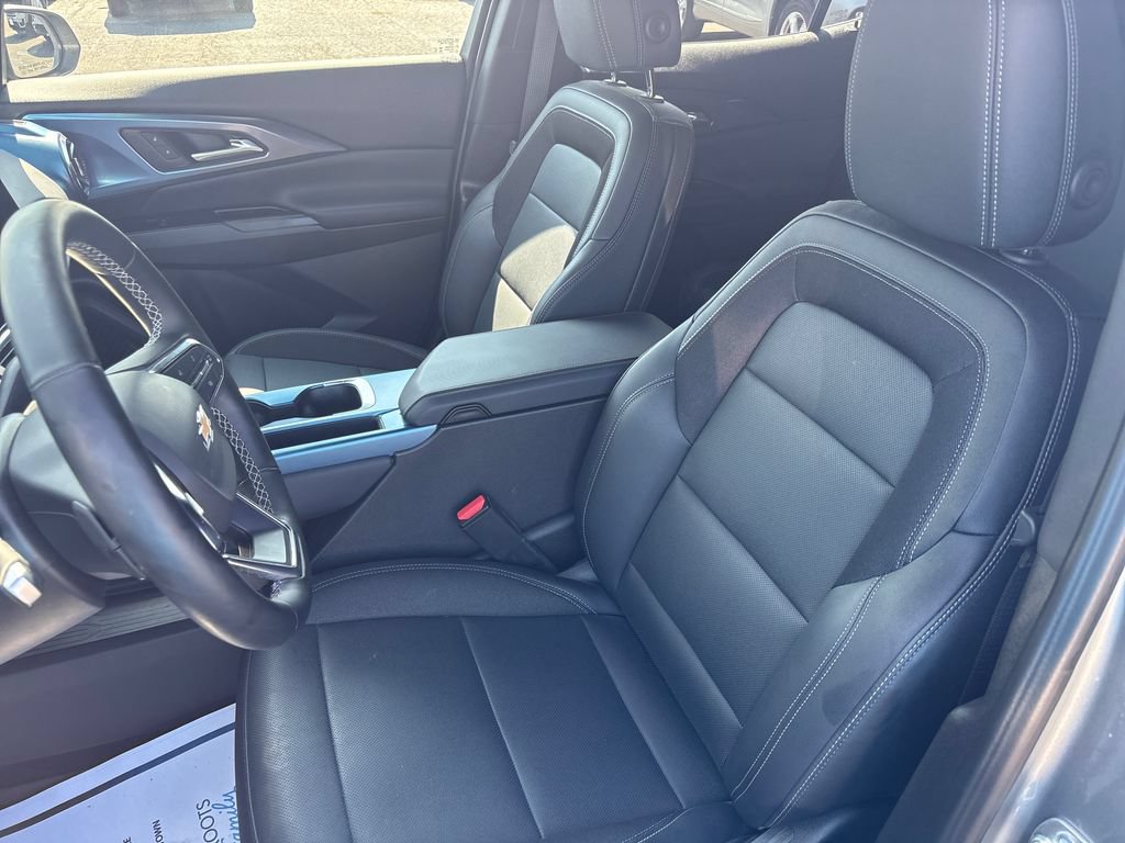 Used 2024 Chevrolet Equinox EV LT FWD image 13