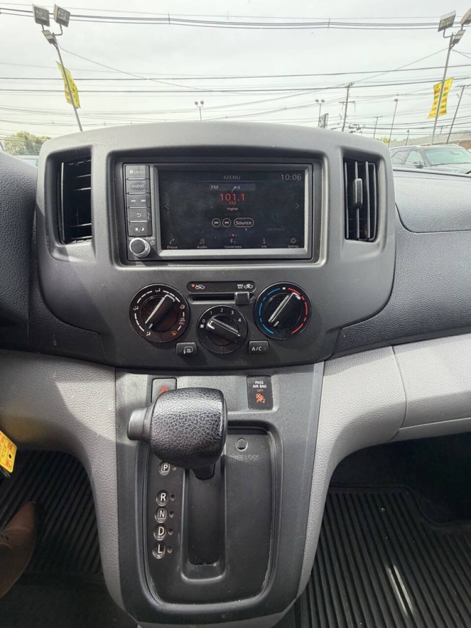 Used 2020 Nissan NV200 SV FWD image 15