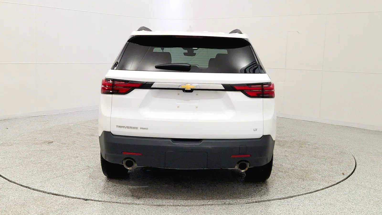 Used 2023 Chevrolet Traverse LT w/ LT Premium Package image 6