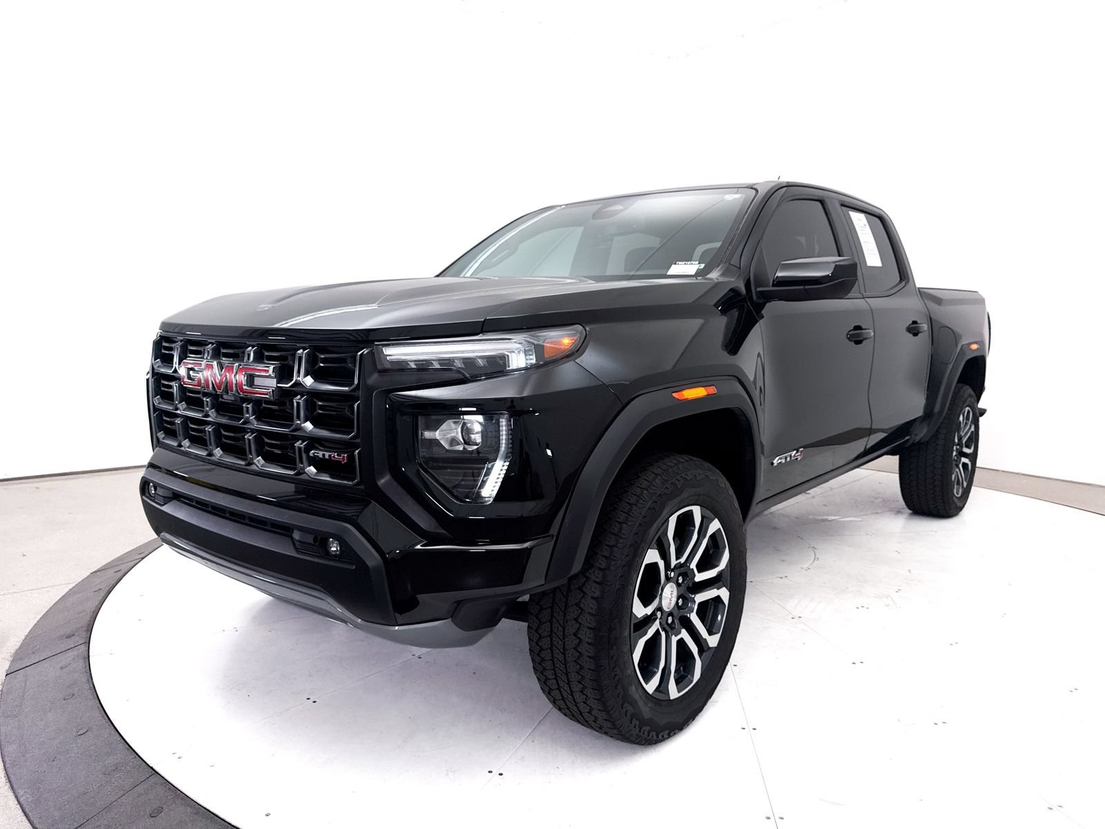 Used 2023 GMC Canyon AT4 w/ AT4 Premium Package AWD/4WD image 13