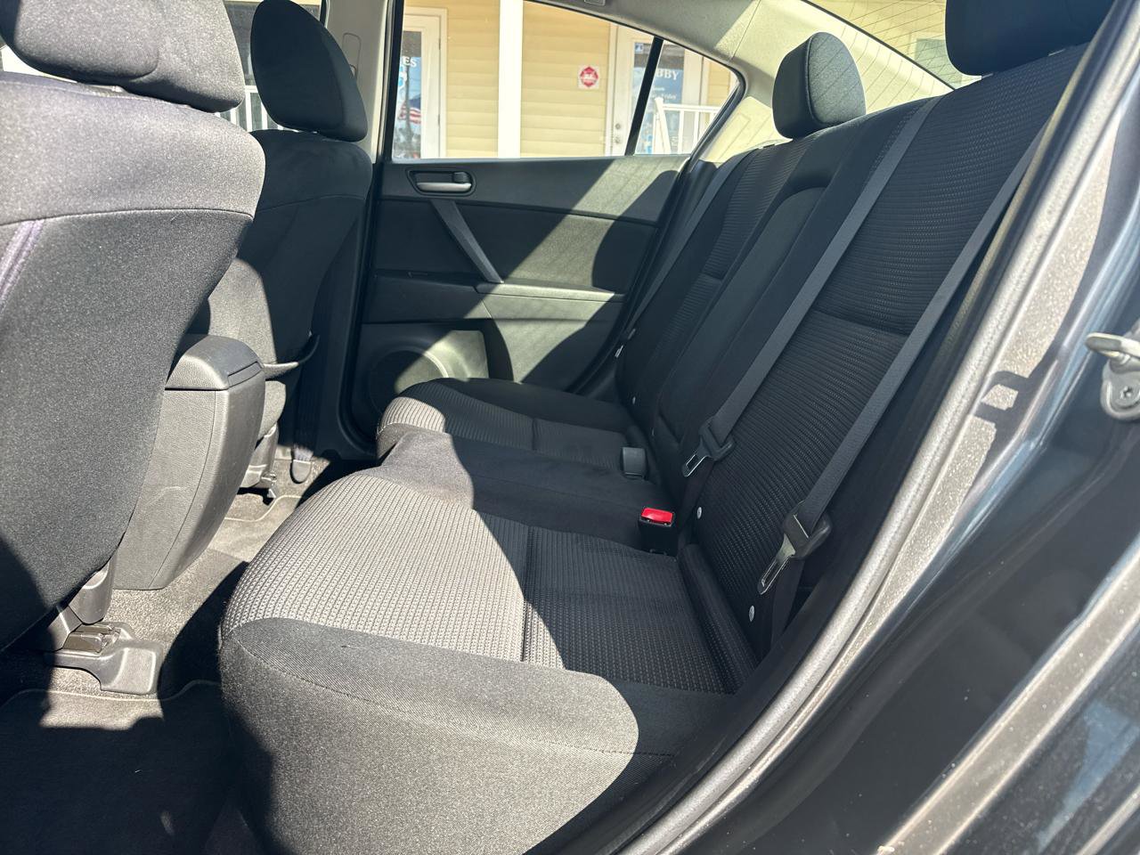 Used 2012 MAZDA MAZDA3 i Touring image 21