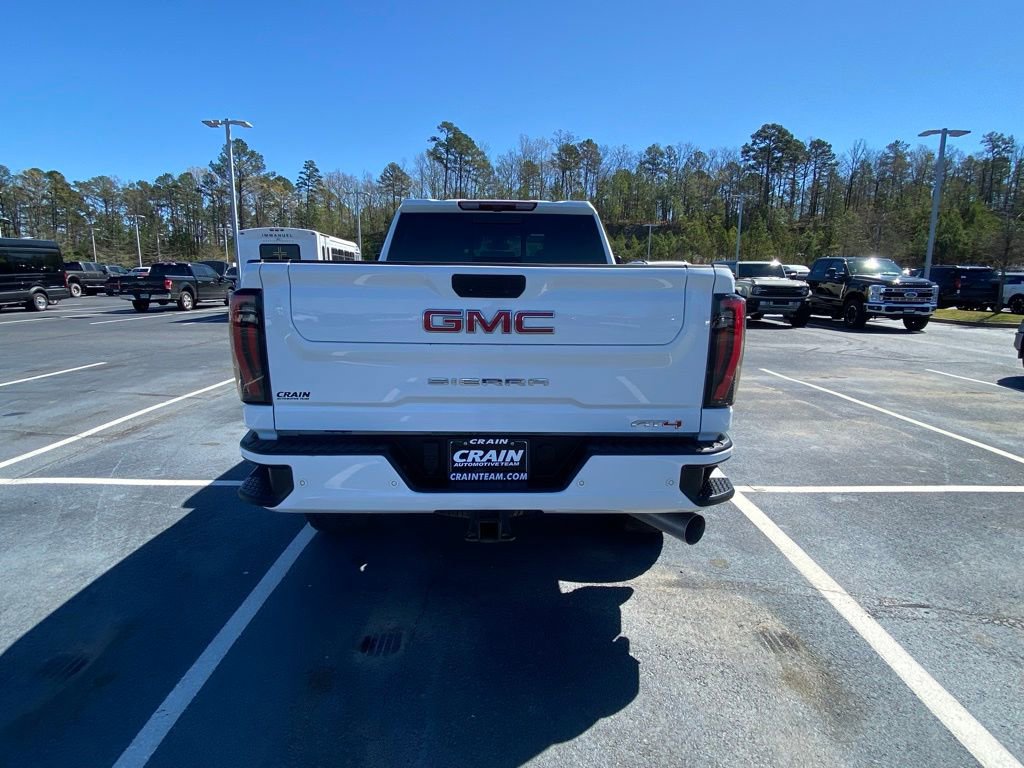 Used 2024 GMC Sierra 2500 AT4 w/ AT4 Preferred Package image 6
