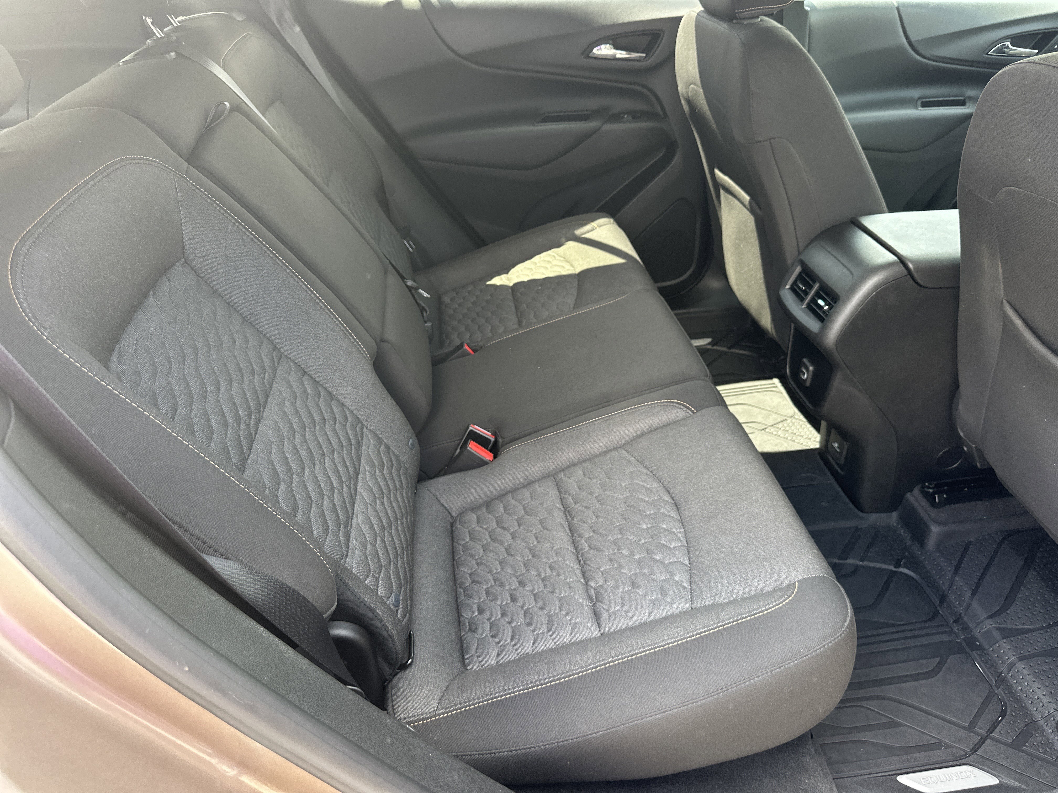 Used 2019 Chevrolet Equinox LT w/ Sun & Navigation Package image 16