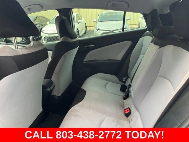 Used 2021 Toyota Prius L Eco FWD image 11
