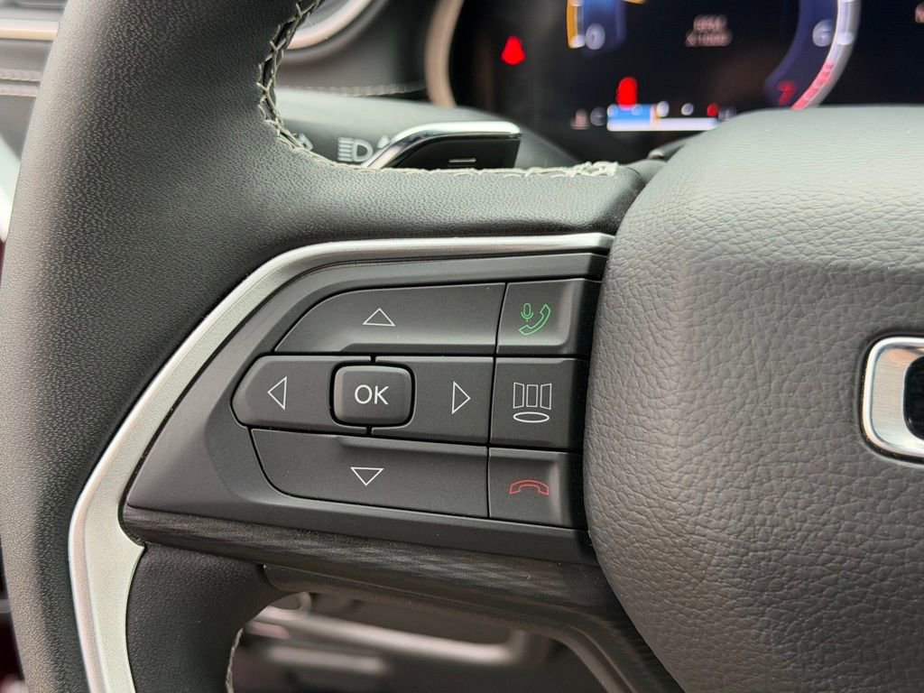 Certified 2024 Jeep Grand Cherokee Altitude RWD image 24