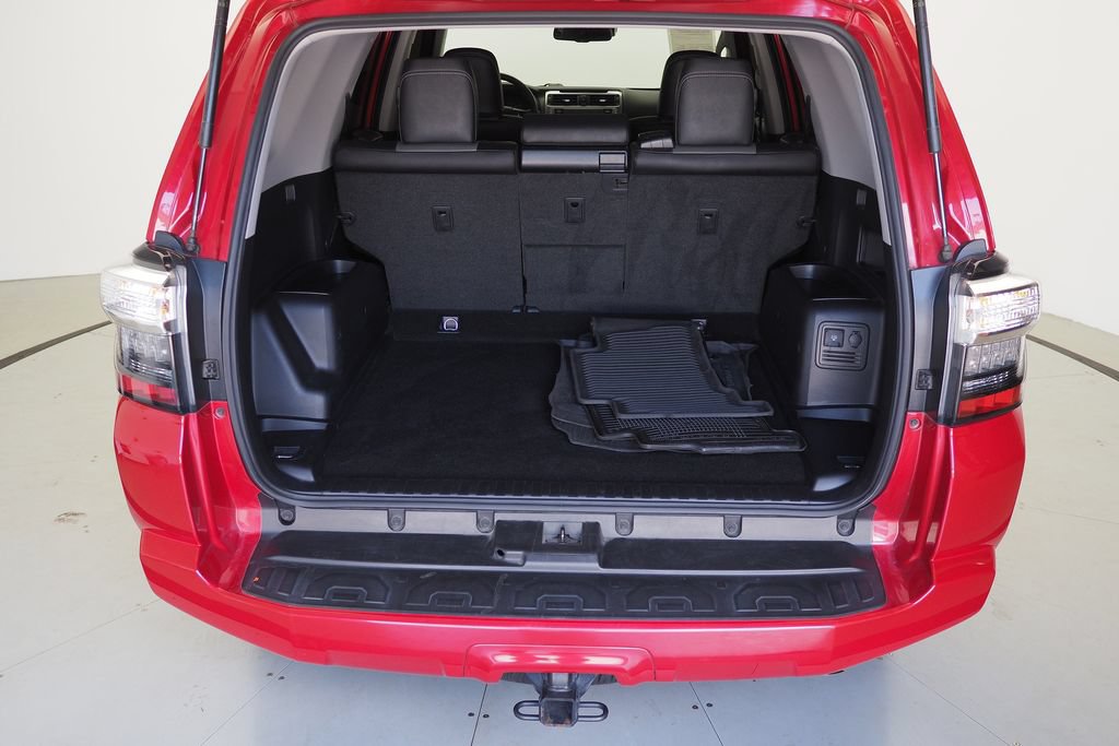 Used 2022 Toyota 4Runner SR5 Premium w/ Moonroof Package AWD/4WD image 20