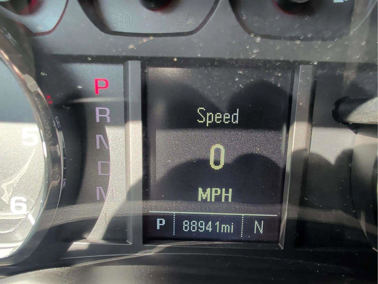 Used 2015 Chevrolet Suburban 4WD image 11