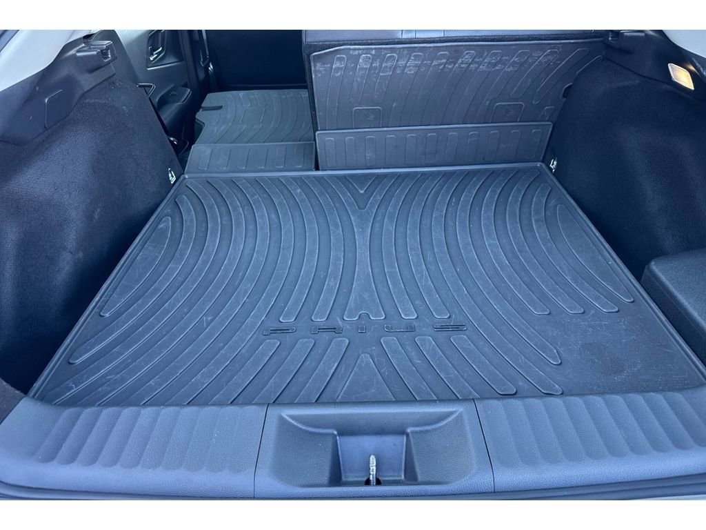 Used 2024 Toyota Prius XLE image 17