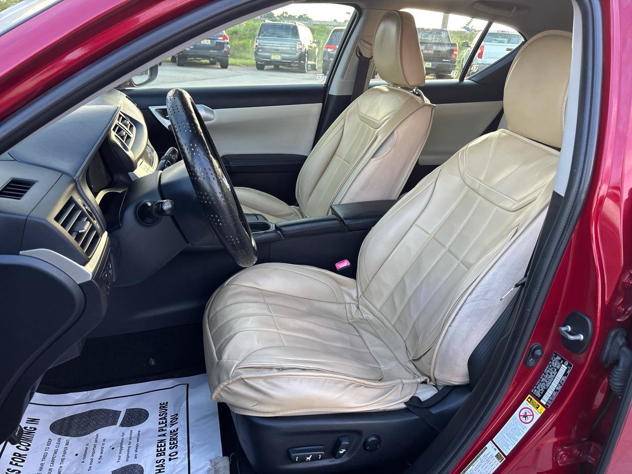 Used 2013 Lexus CT 200h w/ Premium Pkg w/Backup Camera FWD image 17