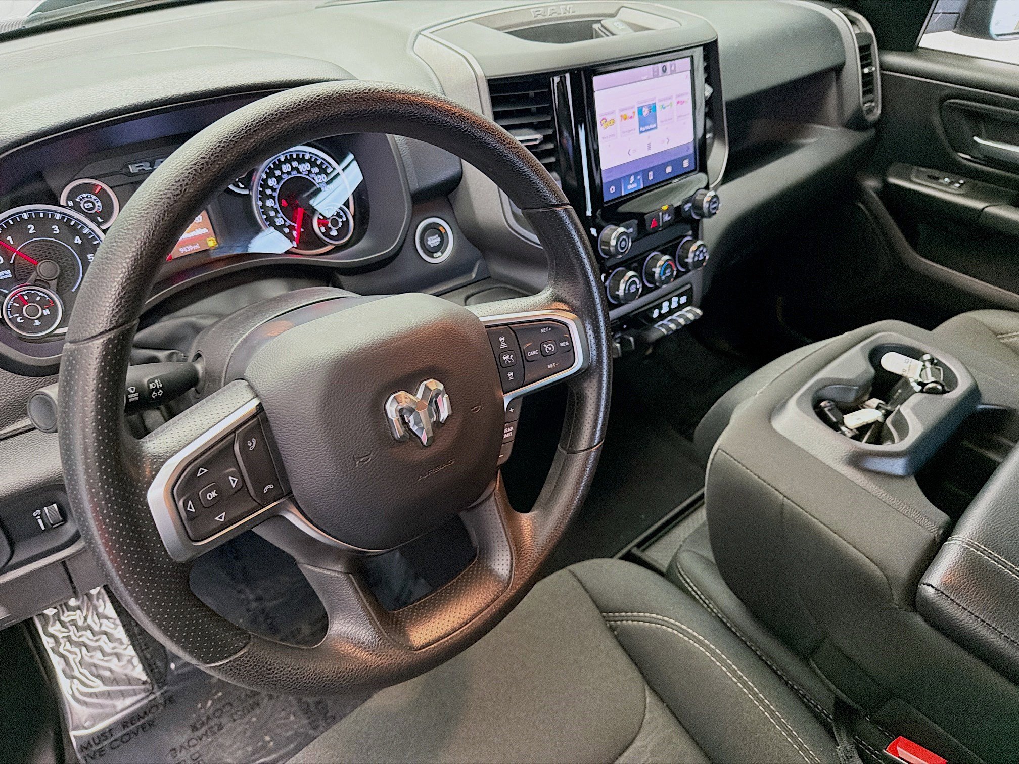 Used 2025 RAM 1500 Tradesman image 7
