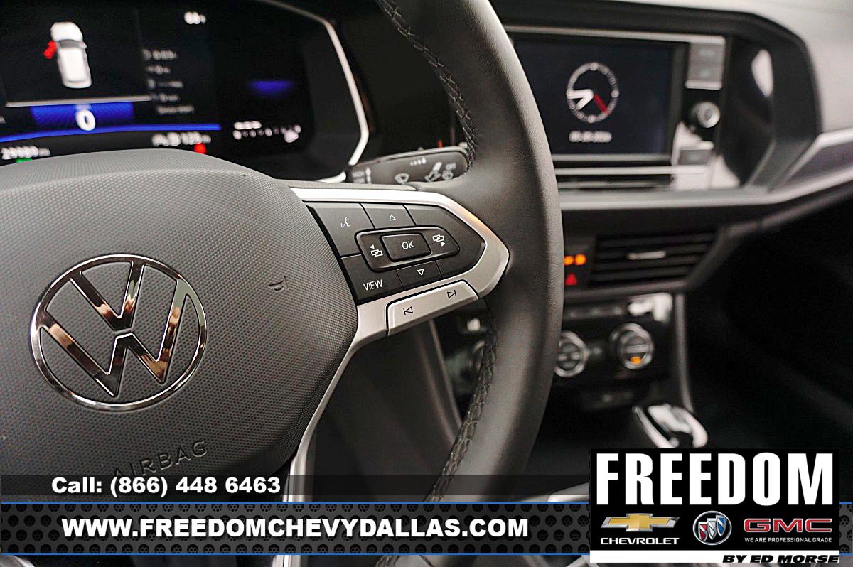 Used 2024 Volkswagen Jetta SE FWD image 22