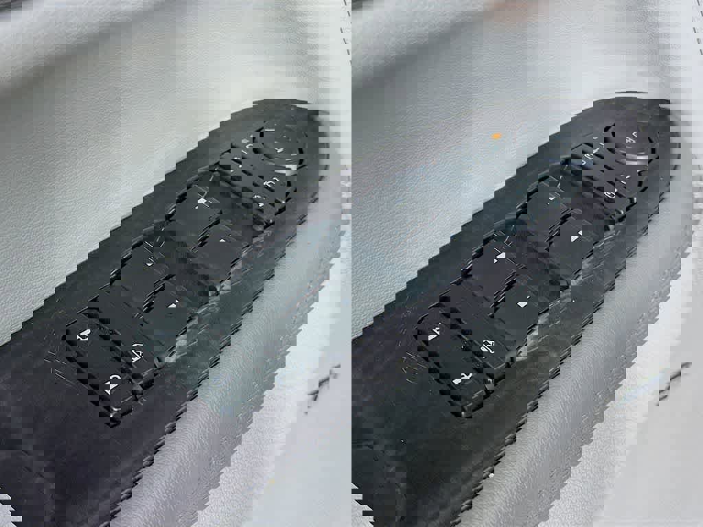 Used 2016 Buick Enclave Premium w/ Experience Buick Package image 30