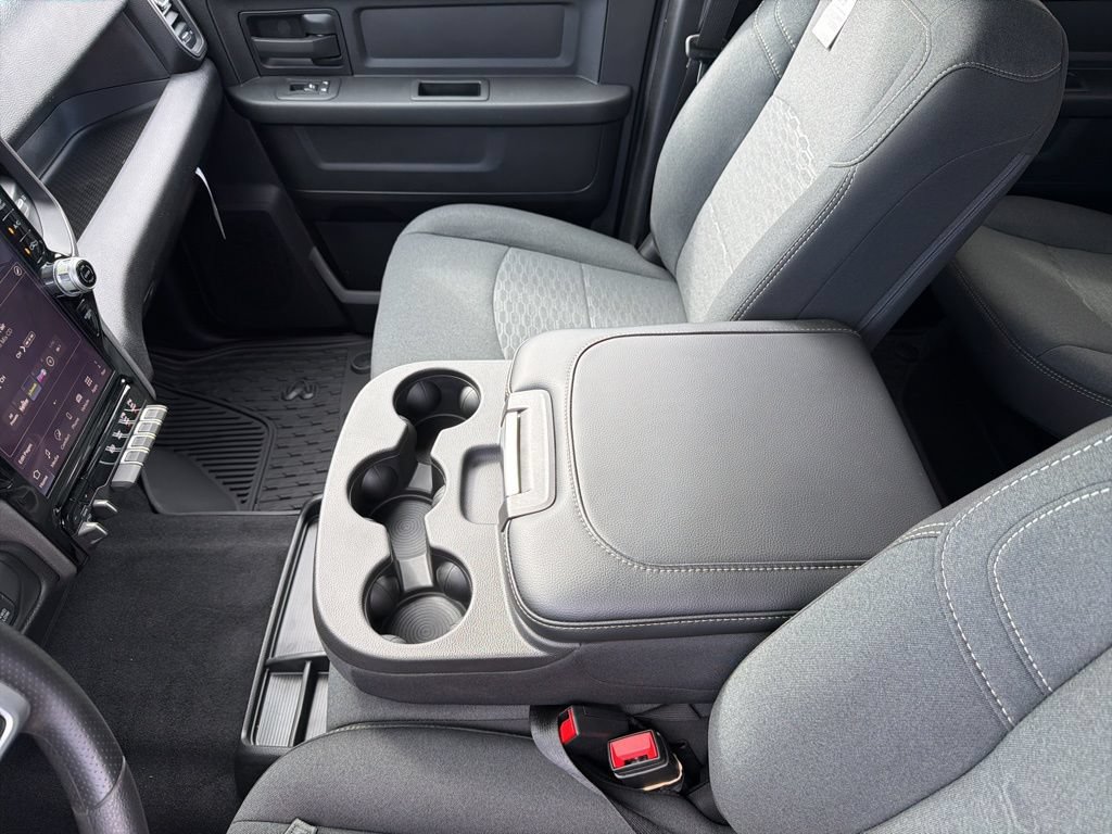 New 2026 RAM 3500 Tradesman AWD/4WD image 39