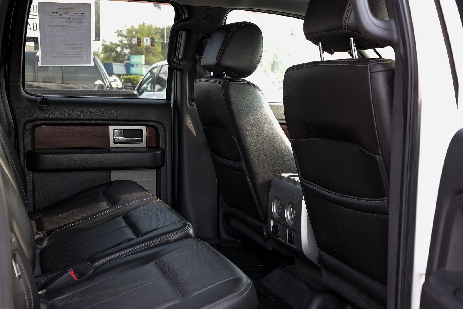 Used 2014 Ford F150 Lariat w/ Equipment Group 502A Luxury AWD/4WD image 21