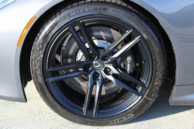 Certified 2025 Lexus LC 500 Coupe image 4