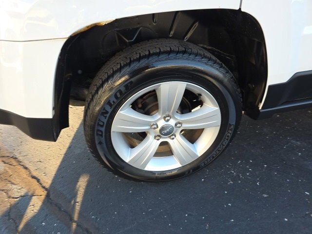 Used 2014 Jeep Patriot Limited image 41