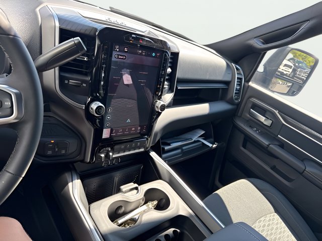 New 2026 RAM 3500 Big Horn AWD/4WD image 26
