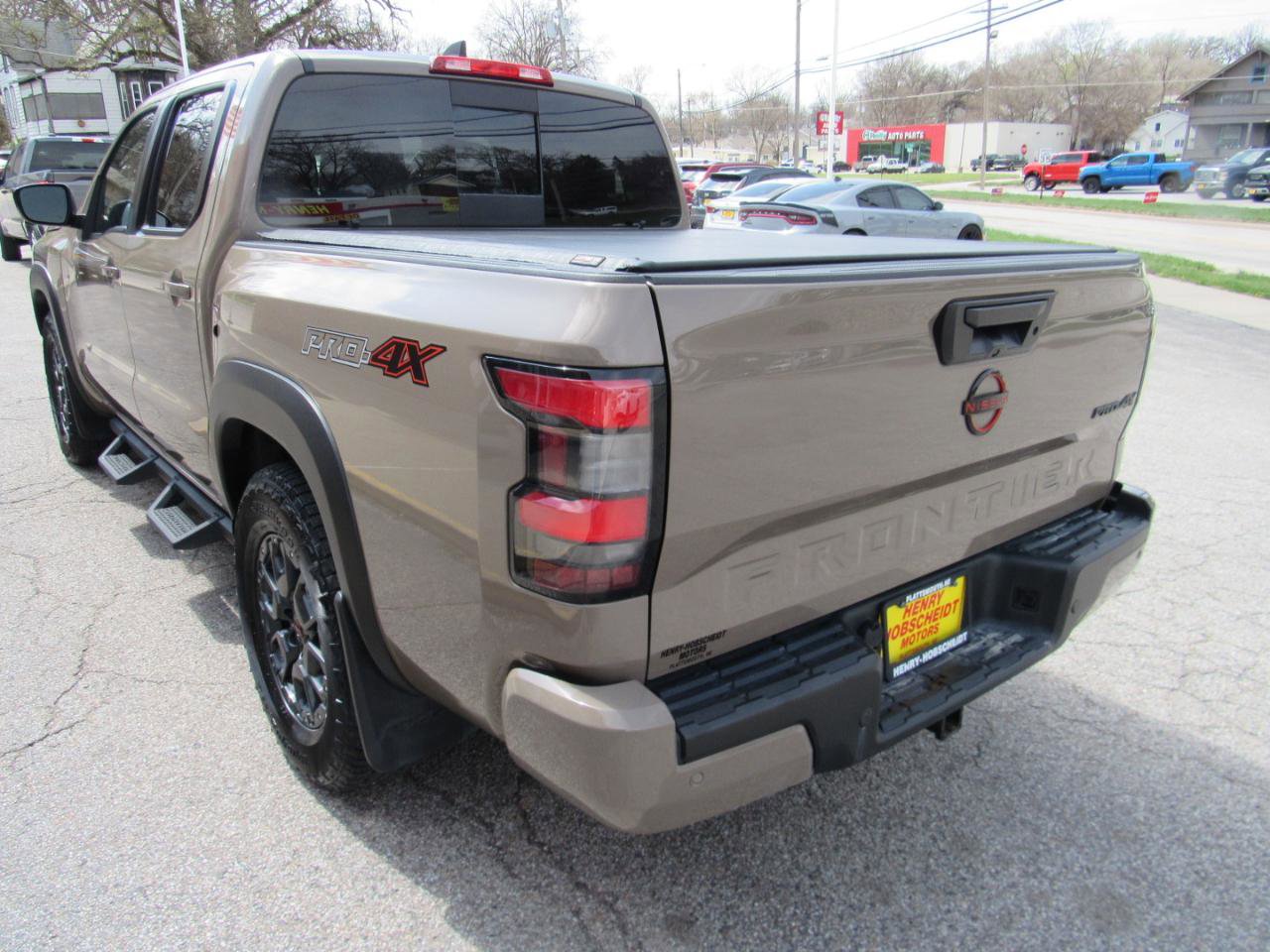Used 2023 Nissan Frontier PRO-4X w/ Pro-4X Premium Package image 11