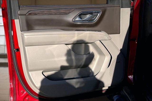 Used 2021 Chevrolet Tahoe Z71 w/ Rear Media and Nav Package image 23