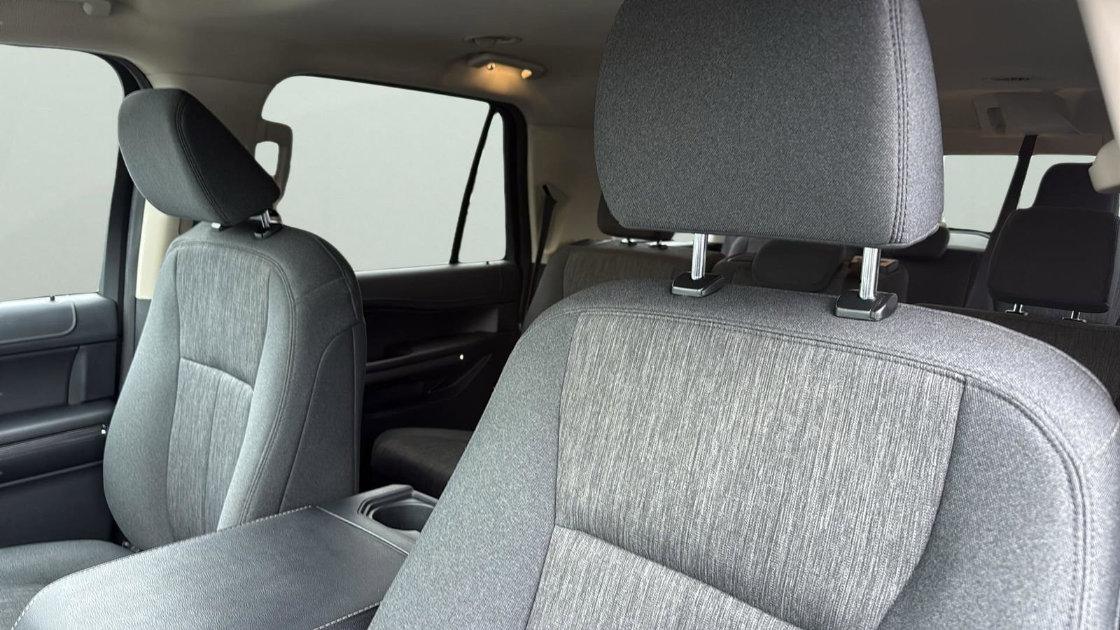 Used 2023 Ford Expedition XLT image 10