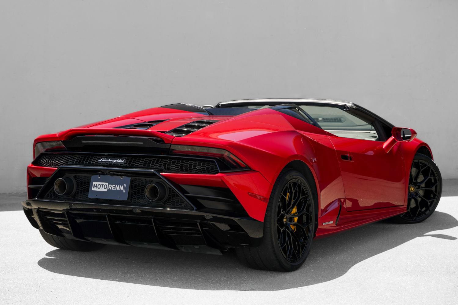 Used 2021 Lamborghini Huracan EVO AWD/4WD image 3