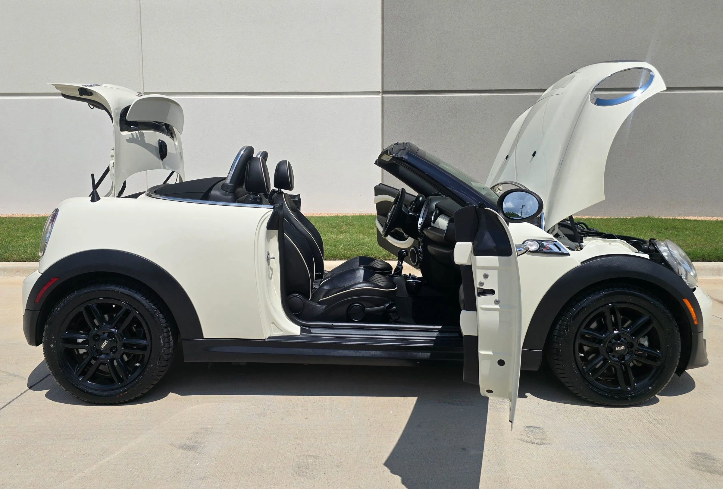 Used 2014 MINI Cooper Roadster S FWD image 18