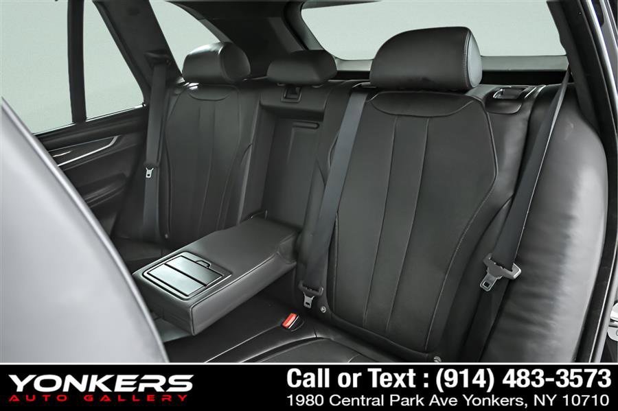 Used 2017 BMW X5 M image 11