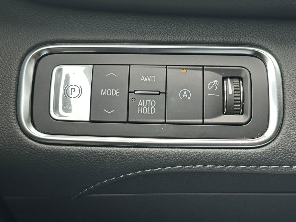 New 2026 Buick Enclave Sport Touring w/ Power Package AWD/4WD image 32