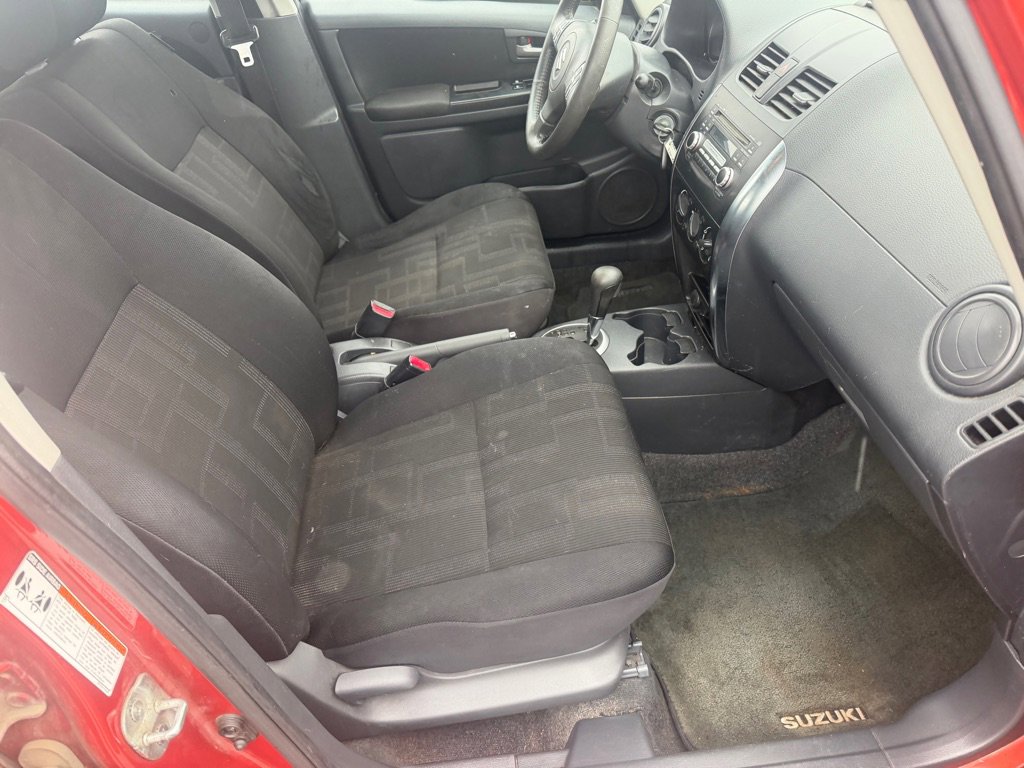 Used 2010 Suzuki SX4 AWD Hatchback image 11