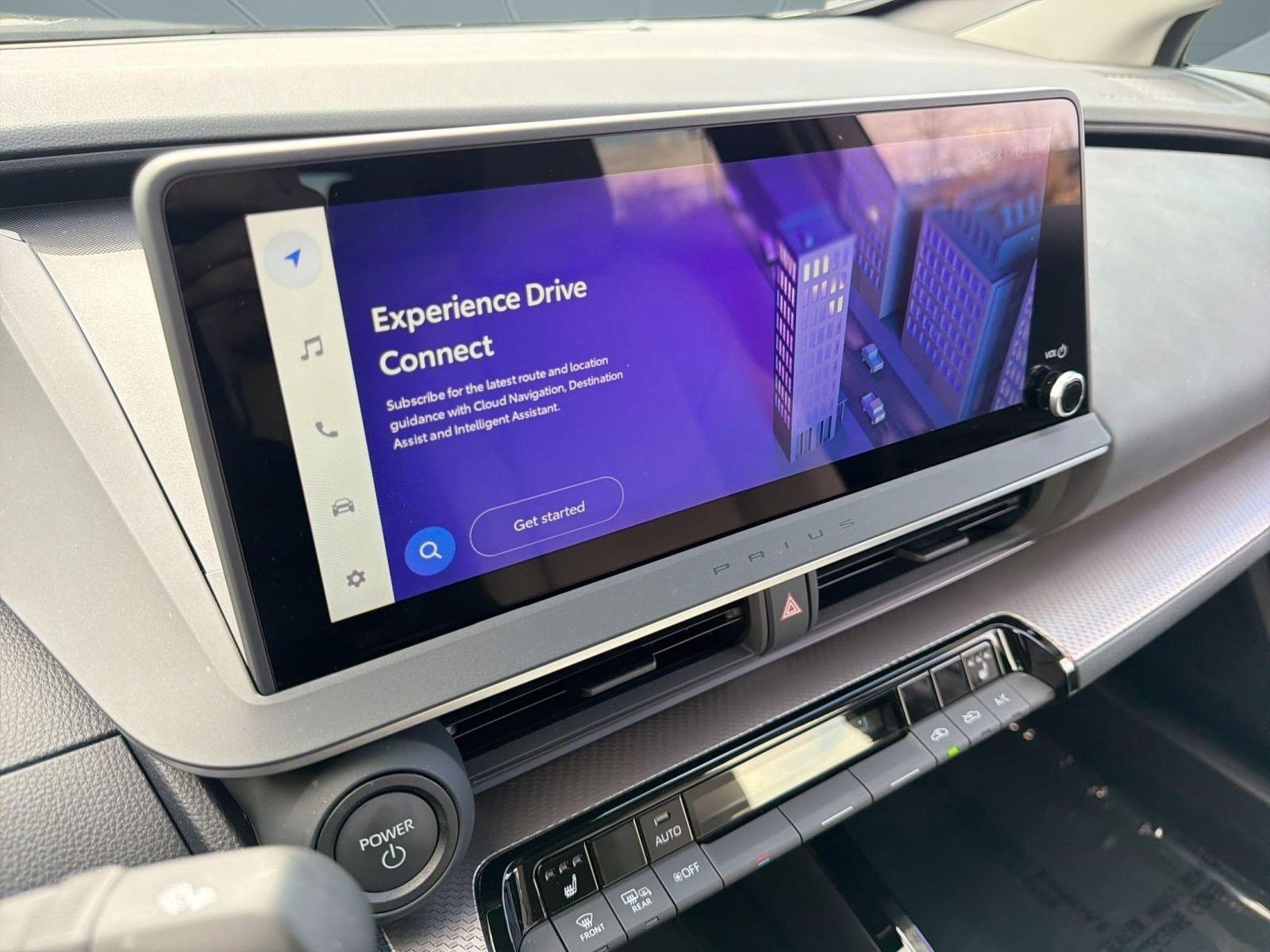 Used 2025 Toyota Prius XLE image 24