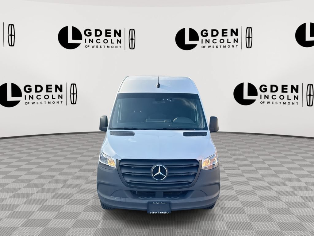 Used 2023 Mercedes-Benz Sprinter 1500 image 3